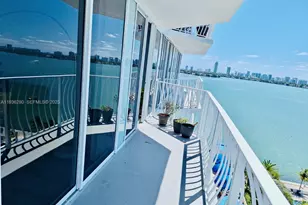 7601 E Treasure Dr, North Bay Village, FL 33141 - Photo 26