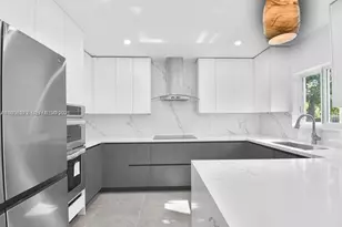 7902 SW 67th Ave, South Miami, FL 33143 - Photo 10