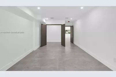 7902 SW 67th Ave, South Miami, FL 33143 - Photo 12