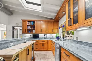 2132 Middle River Dr, Fort Lauderdale, FL 33305 - Photo 22