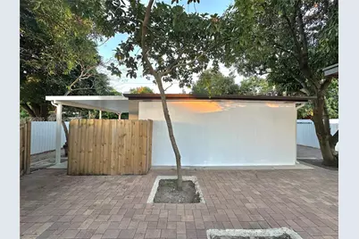 1211 W 34th St #Back, Hialeah, FL 33012 - Photo 4