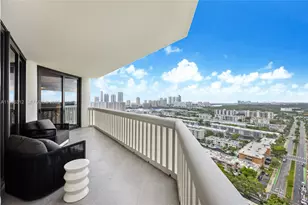 2000 Island Blvd, Aventura, FL 33160 - Photo 16