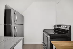 4730 Pine Tree Dr, Miami Beach, FL 33140 - Photo 10