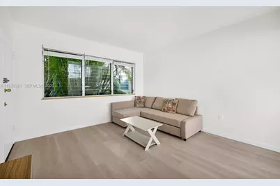 4730 Pine Tree Dr #14, Miami Beach, FL 33140 - Photo 4