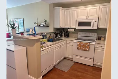 10 Aragon Ave #818, Coral Gables, FL 33134 - Photo 4