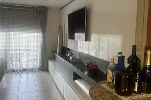 19201 Collins Ave, Sunny Isles Beach, FL 33160 - Photo 10