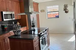 9248 Shadow Wood Blvd, Coral Springs, FL 33071 - Photo 8