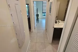 8301 NW 41st St, Doral, FL 33166 - Photo 30