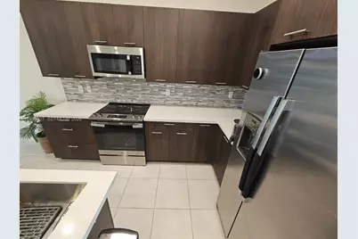 8301 NW 41st St #B-402, Doral, FL 33166 - Photo 4