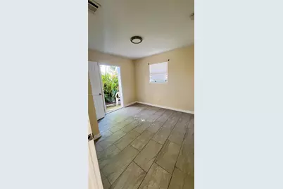 706 SW 4th Ter #4, Dania Beach, FL 33004 - Photo 6