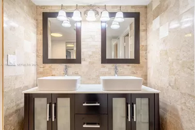 20347 W Country Club Dr #TH15, Aventura, FL 33180 - Photo 12