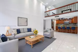 20347 W Country Club Dr, Aventura, FL 33180 - Photo 4