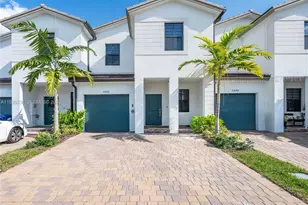 23061 SW 128th Pl, Miami, FL 33170 - Photo 1