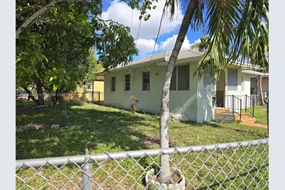 401 NW 33rd Ave, Miami, FL 33125 - Photo 2