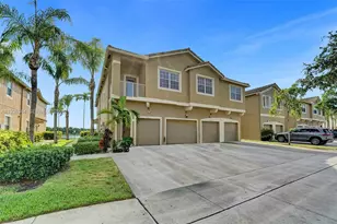 4301 SW 131st Ln, Miramar, FL 33027 - Photo 2