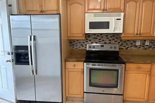 1750 NE 191st St, Miami, FL 33179 - Photo 8