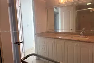 1750 NE 191st St, Miami, FL 33179 - Photo 26