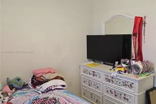 3368 W 105th Terrace, Hialeah, FL 33018 - Photo 8