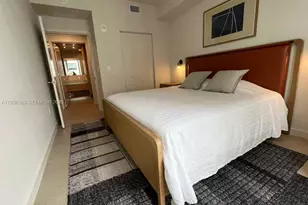 11 NE 6th St, Miami, FL 33132 - Photo 20