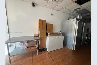 16451 NE 15th Ave, North Miami Beach, FL 33162 - Photo 10