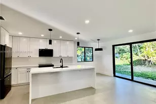 6421 SW 59th Ave, South Miami, FL 33143 - Photo 4