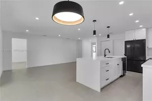 6421 SW 59th Ave, South Miami, FL 33143 - Photo 2