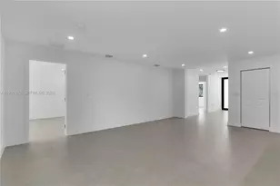 6421 SW 59th Ave, South Miami, FL 33143 - Photo 6