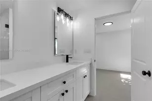 6421 SW 59th Ave, South Miami, FL 33143 - Photo 24