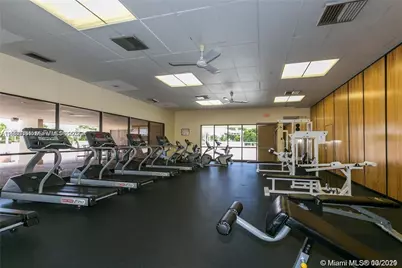 20379 W W Country Club Dr #2539, Aventura, FL 33180 - Photo 18