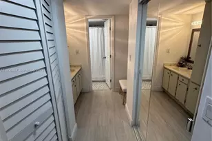 900 Colony Point Cir, Pembroke Pines, FL 33026 - Photo 12