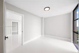 20379 W Country Club Dr, Aventura, FL 33180 - Photo 10