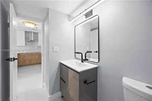 20335 W Country Club Dr, Aventura, FL 33180 - Photo 20