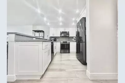 3800 S Ocean Dr #423, Hollywood, FL 33019 - Photo 12