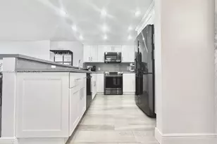 3800 S Ocean Dr, Hollywood, FL 33019 - Photo 12