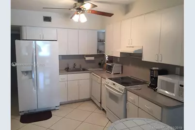 1308 Drexel Ave #202, Miami Beach, FL 33139 - Photo 2