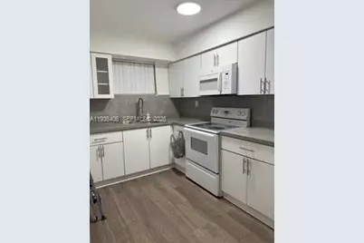 2460 SW 18th Ave #1211, Miami, FL 33145 - Photo 4