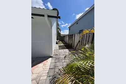 21312 SW 94th Ct, Cutler Bay, FL 33189 - Photo 12