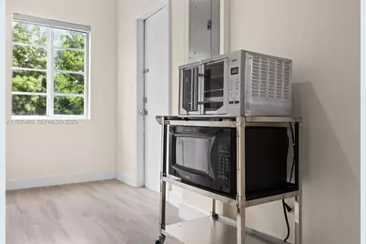 1241 14th St #4, Miami Beach, FL 33139 - Photo 14