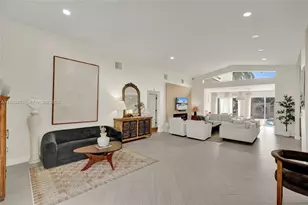 2570 NE 201st St, Miami, FL 33180 - Photo 12