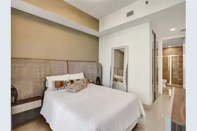 16001 Collins Ave #702, Sunny Isles Beach, FL 33160 - Photo 30