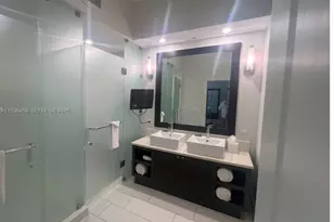 5300 NW 87th Ave, Doral, FL 33178 - Photo 4