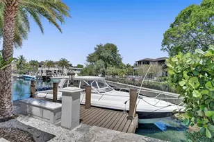 13015 Biscayne Island Terrace, North Miami, FL 33181 - Photo 4