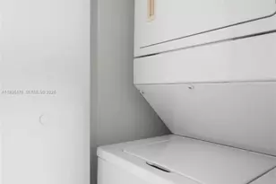 60 SW 13th St, Miami, FL 33130 - Photo 18