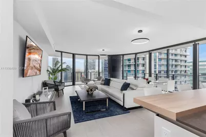 1000 Brickell Plz #3902, Miami, FL 33131 - Photo 2