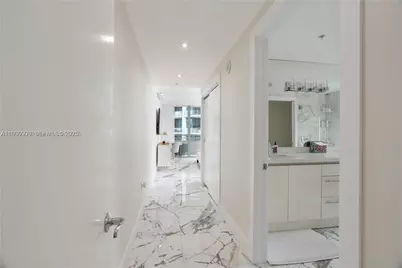 3400 SW 27th Ave #605, Miami, FL 33133 - Photo 12