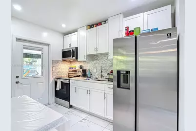 10045 SW 172nd St, Miami, FL 33157 - Photo 20