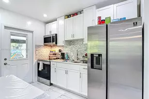 10045 SW 172nd St, Miami, FL 33157 - Photo 20