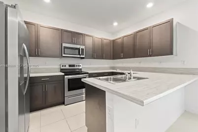 2668 SE 19th St, Homestead, FL 33035 - Photo 24