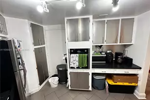 801 Brickell Bay Dr, Miami, FL 33131 - Photo 8