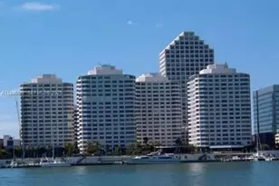 801 Brickell Bay Dr, Miami, FL 33131 - Photo 2